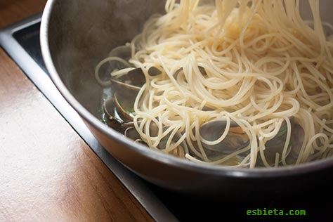 espaguetis-almejas-3