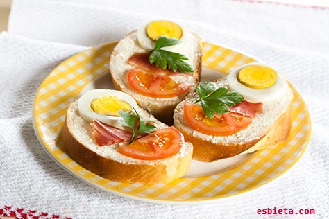 canapes-jamon-huevo