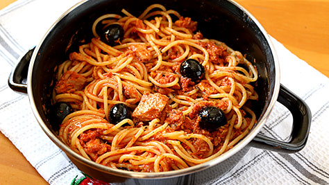 espaguetis con atún